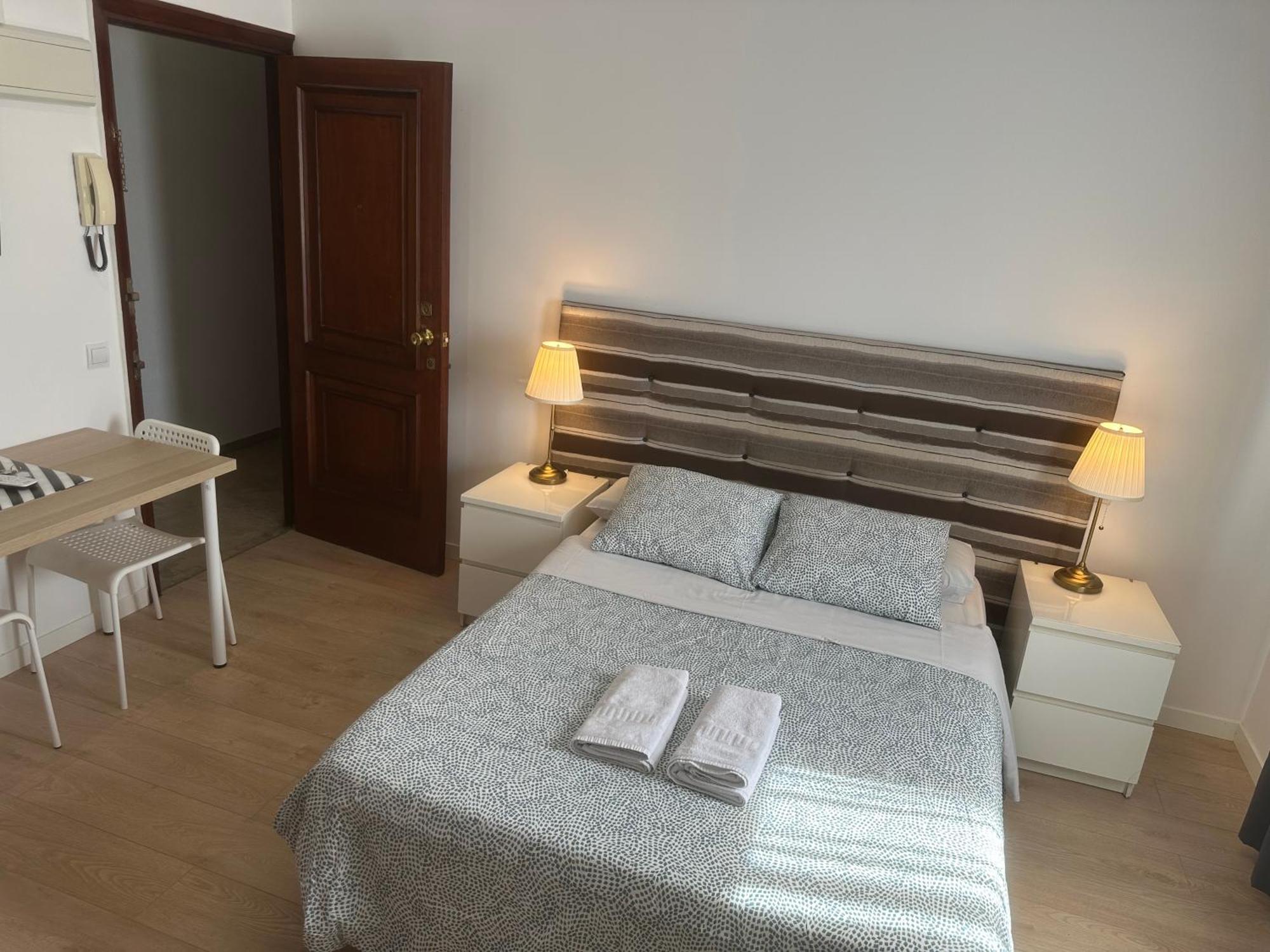 Apartamentos Arapiles Мадрид Екстер'єр фото