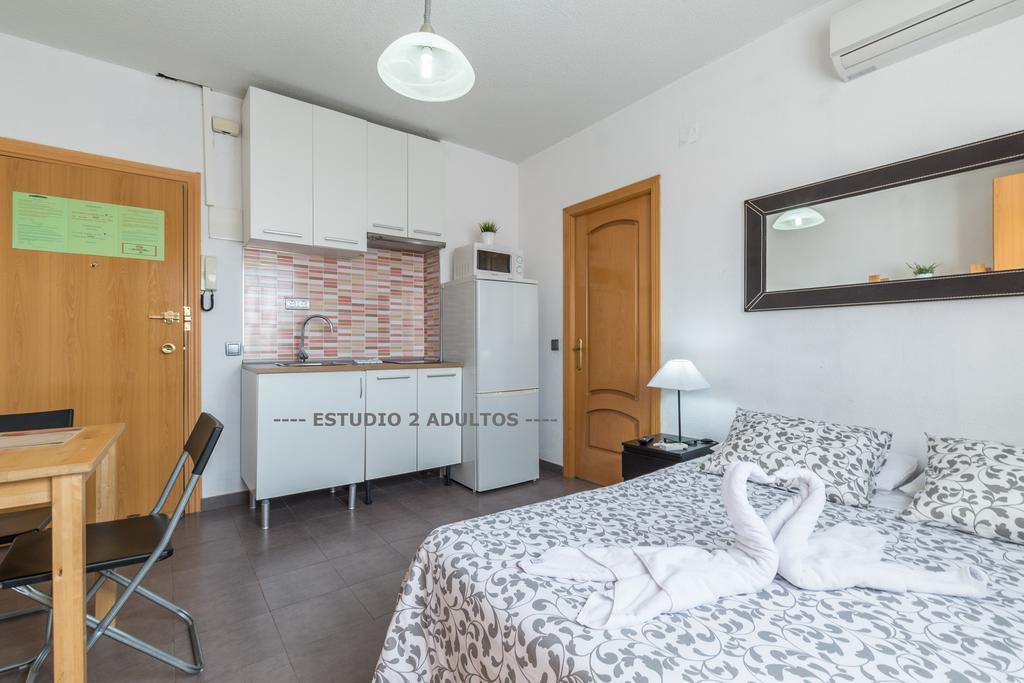 Apartamentos Arapiles Мадрид Екстер'єр фото