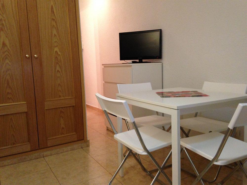 Apartamentos Arapiles Мадрид Екстер'єр фото