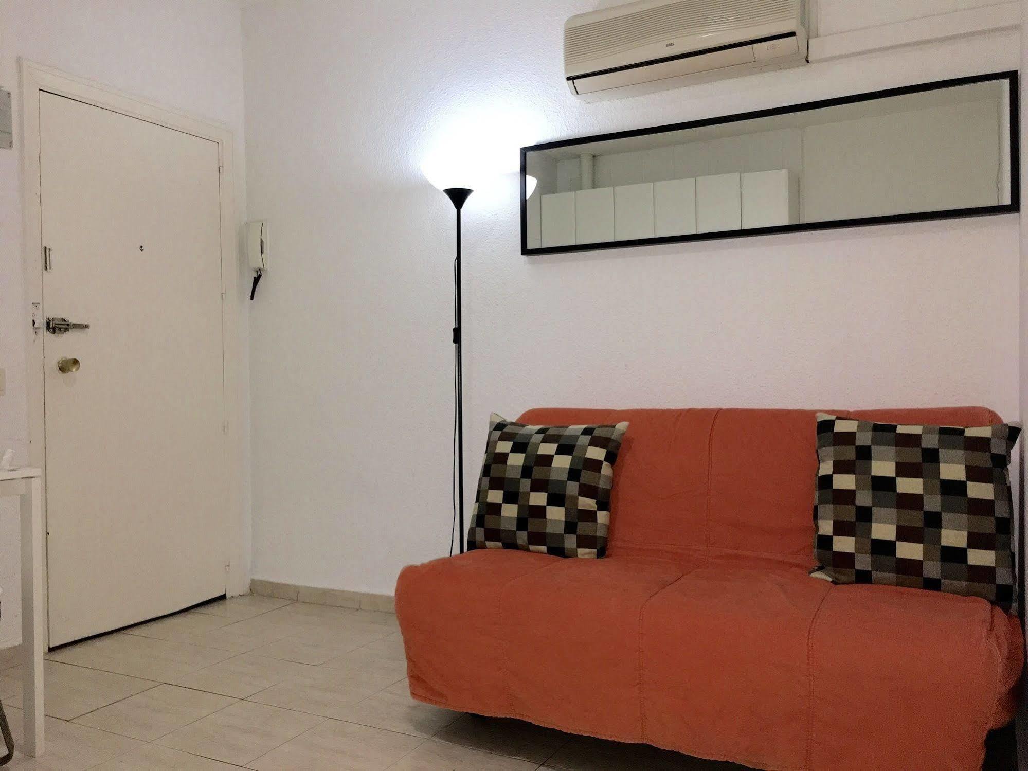 Apartamentos Arapiles Мадрид Екстер'єр фото