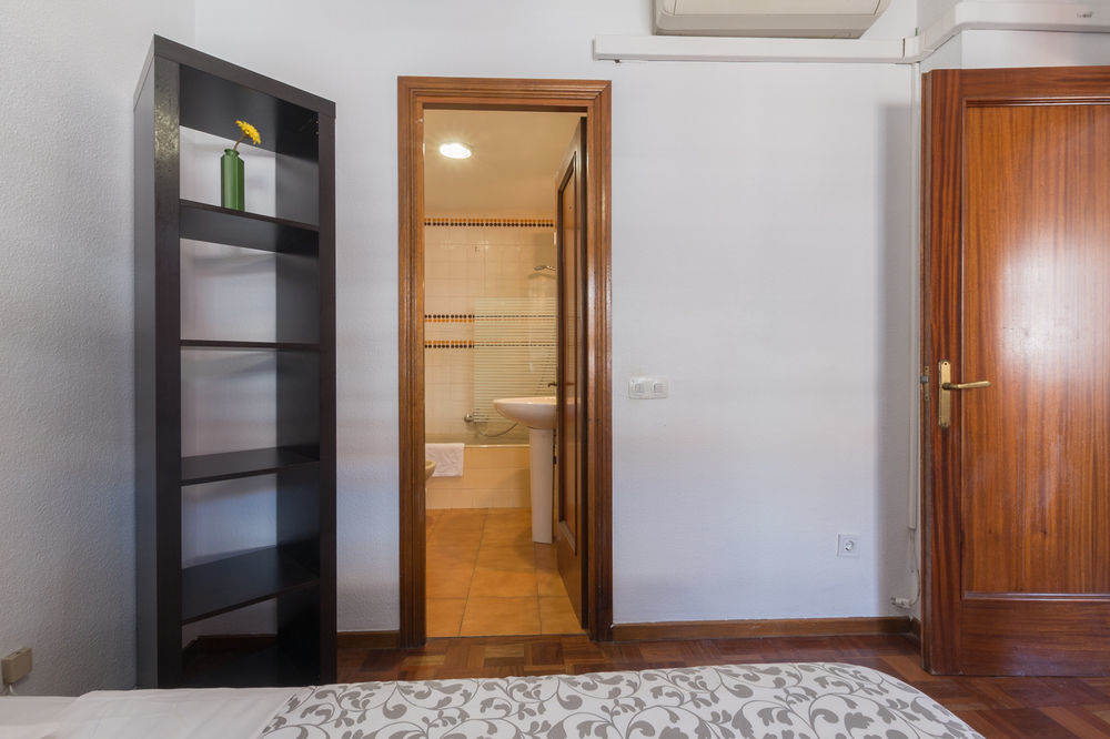 Apartamentos Arapiles Мадрид Екстер'єр фото